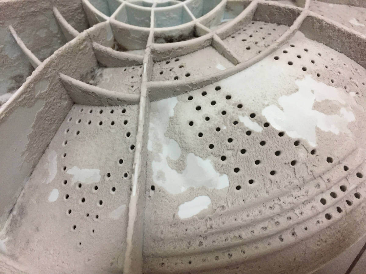 洗濯機のプロペラ裏の汚れ